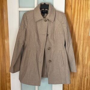 London Fog heavy coat for Women.